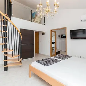 Appartement & Hegic, Zadar